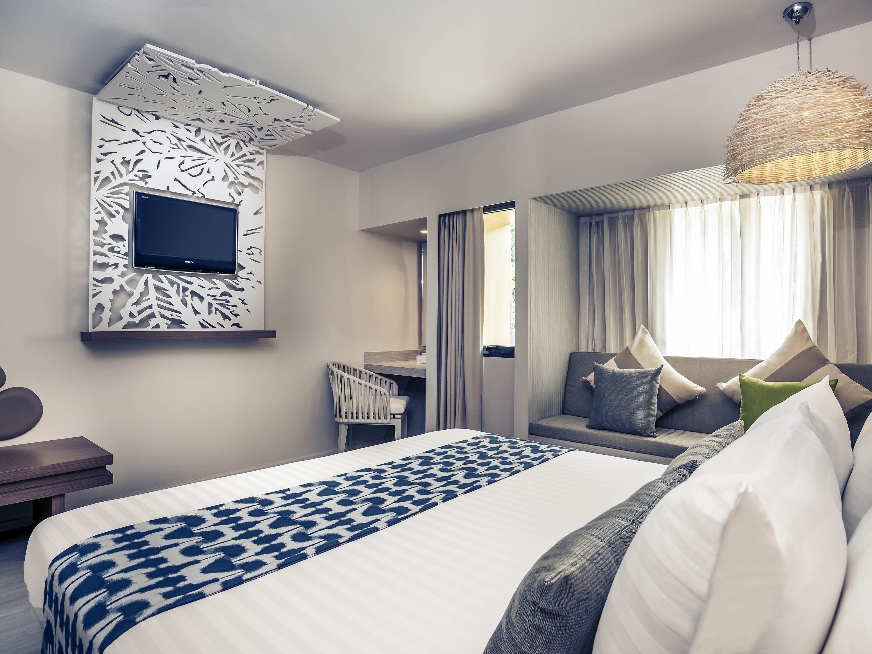 Standard Room, 1 King Bed | In-room safe, individually furnished, desk, rollaway beds