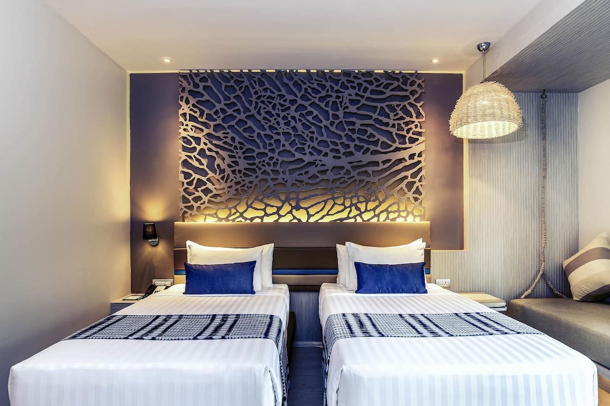 Standard Room, 2 Single Beds | In-room safe, individually furnished, desk, rollaway beds