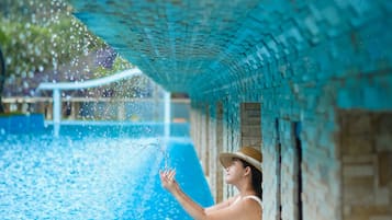 2 outdoor pools, pool umbrellas, pool loungers
