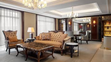 Suite presidencial, 1 habitación | Sala de estar | Televisión LCD