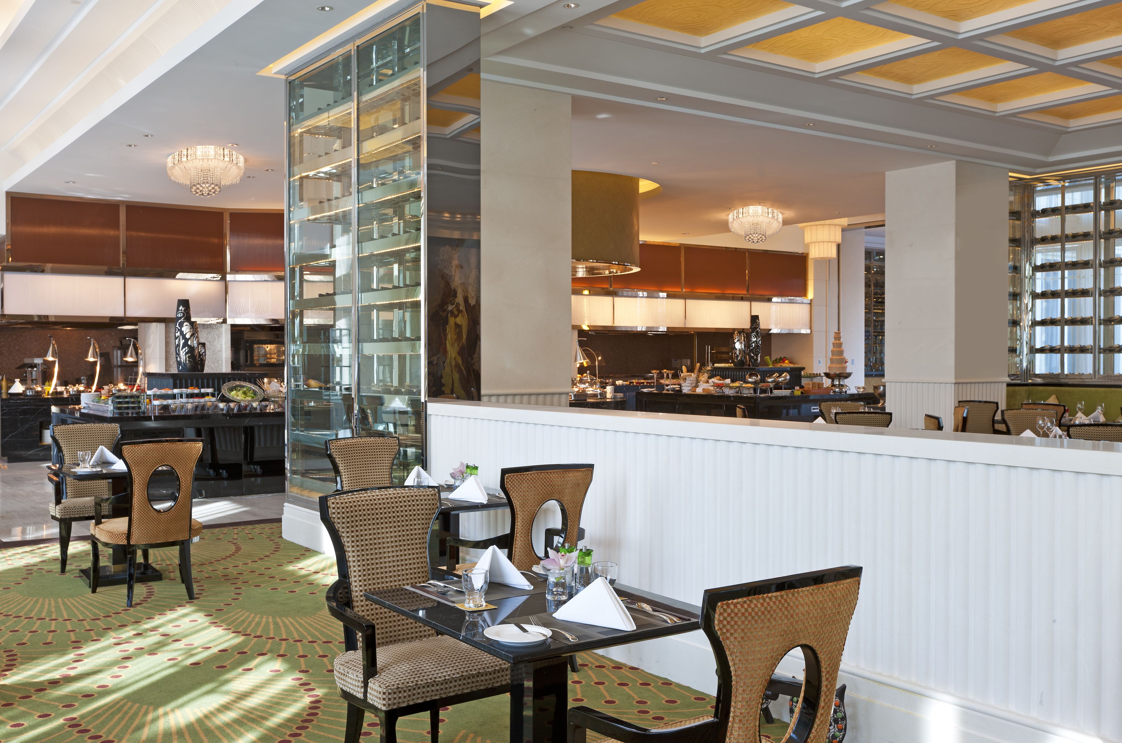 3 restaurants, breakfast, lunch, dinner served; japanese cuisine