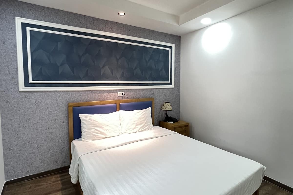 Superior Double Room | Minibar, WiFi (free), bed sheets