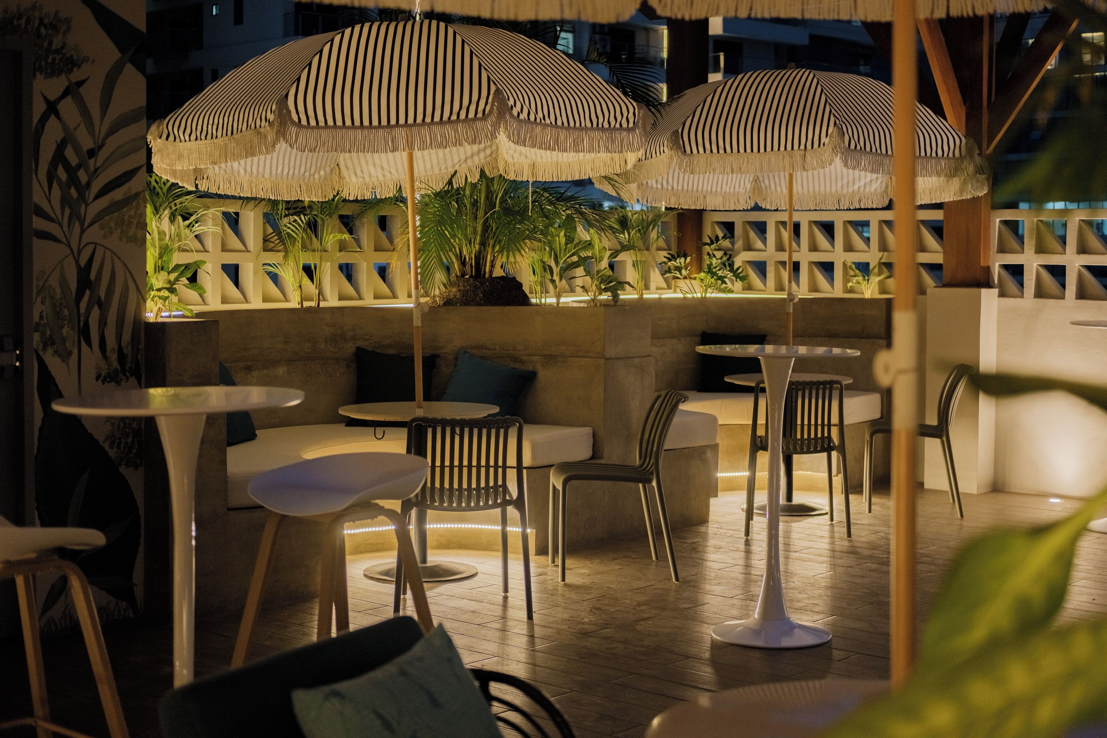 Photo - Nichols Airport Hotel