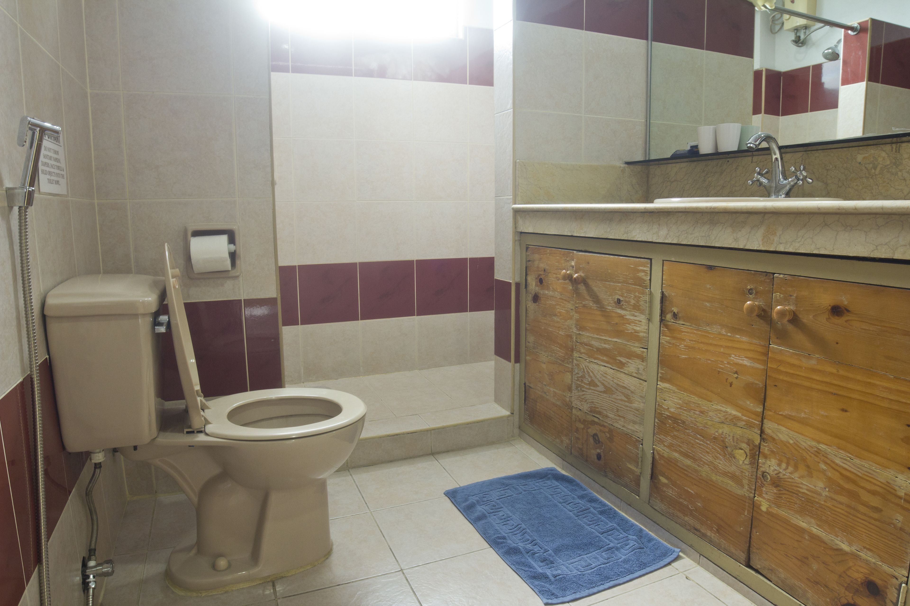 Photo - Nichols Airport Hotel