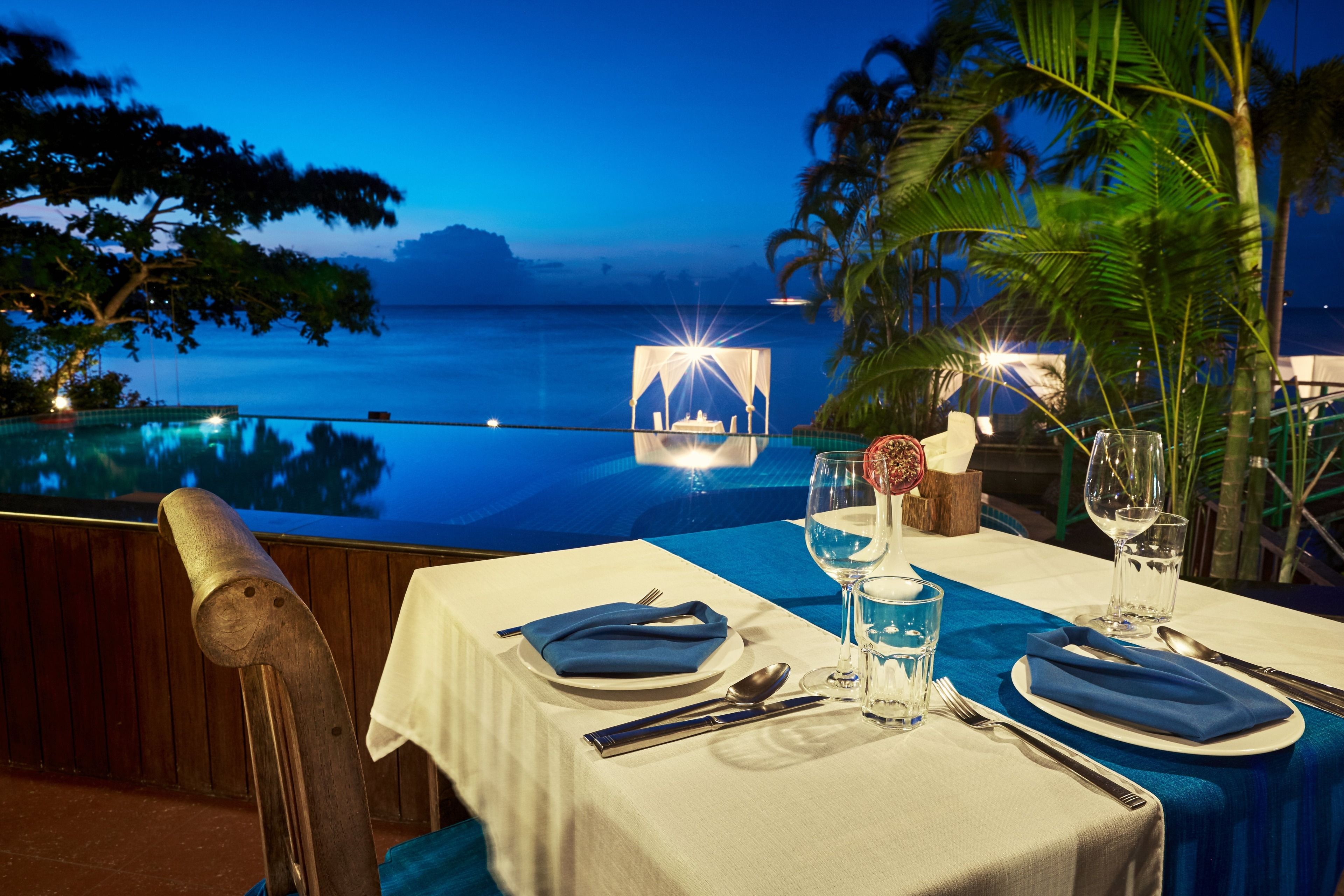 Morgunverður, hádegisverður, kvöldverður í boði, útsýni yfir ströndina 