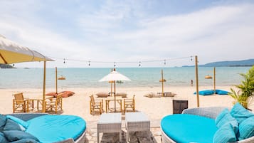 Beach bar