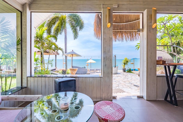 Beach bar