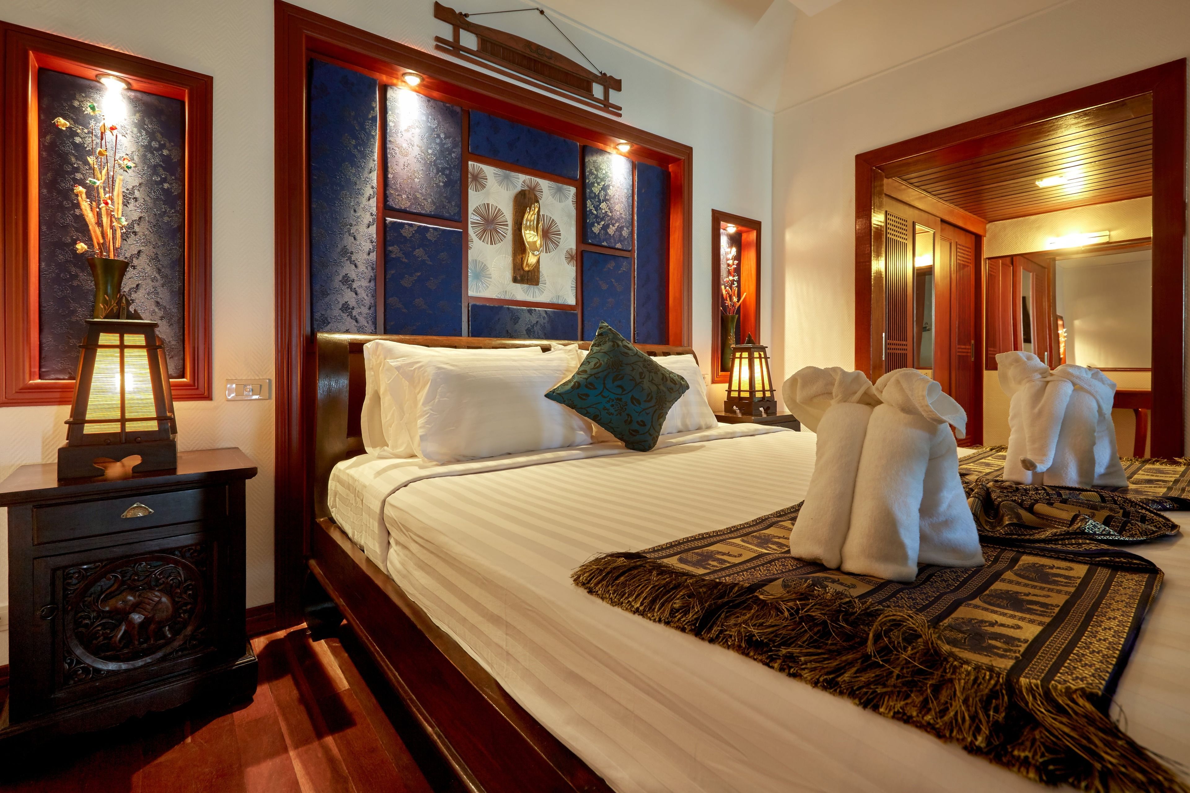 superior villa, poolside | minibar, in-room safe, desk, laptop workspace