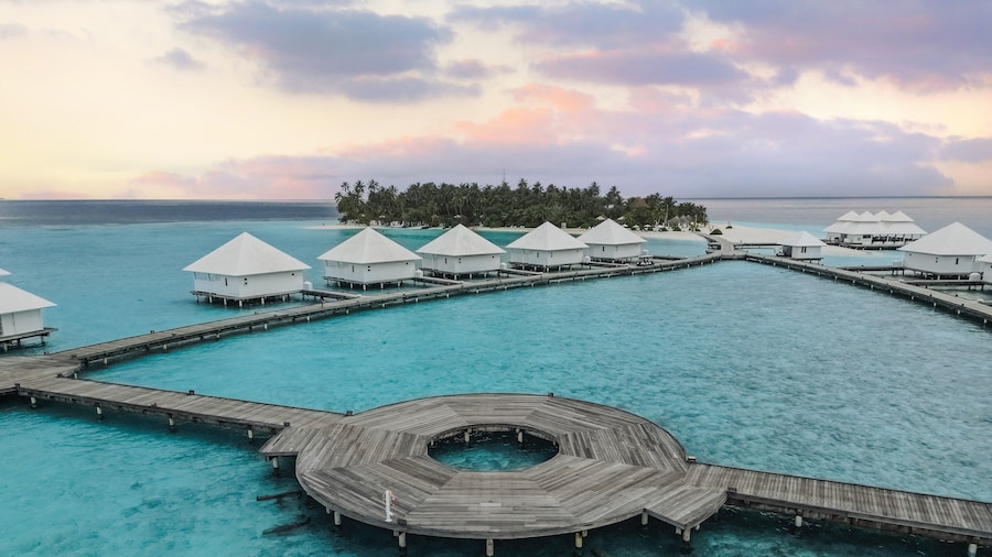 Diamonds Athuruga Maldives Resort & Spa