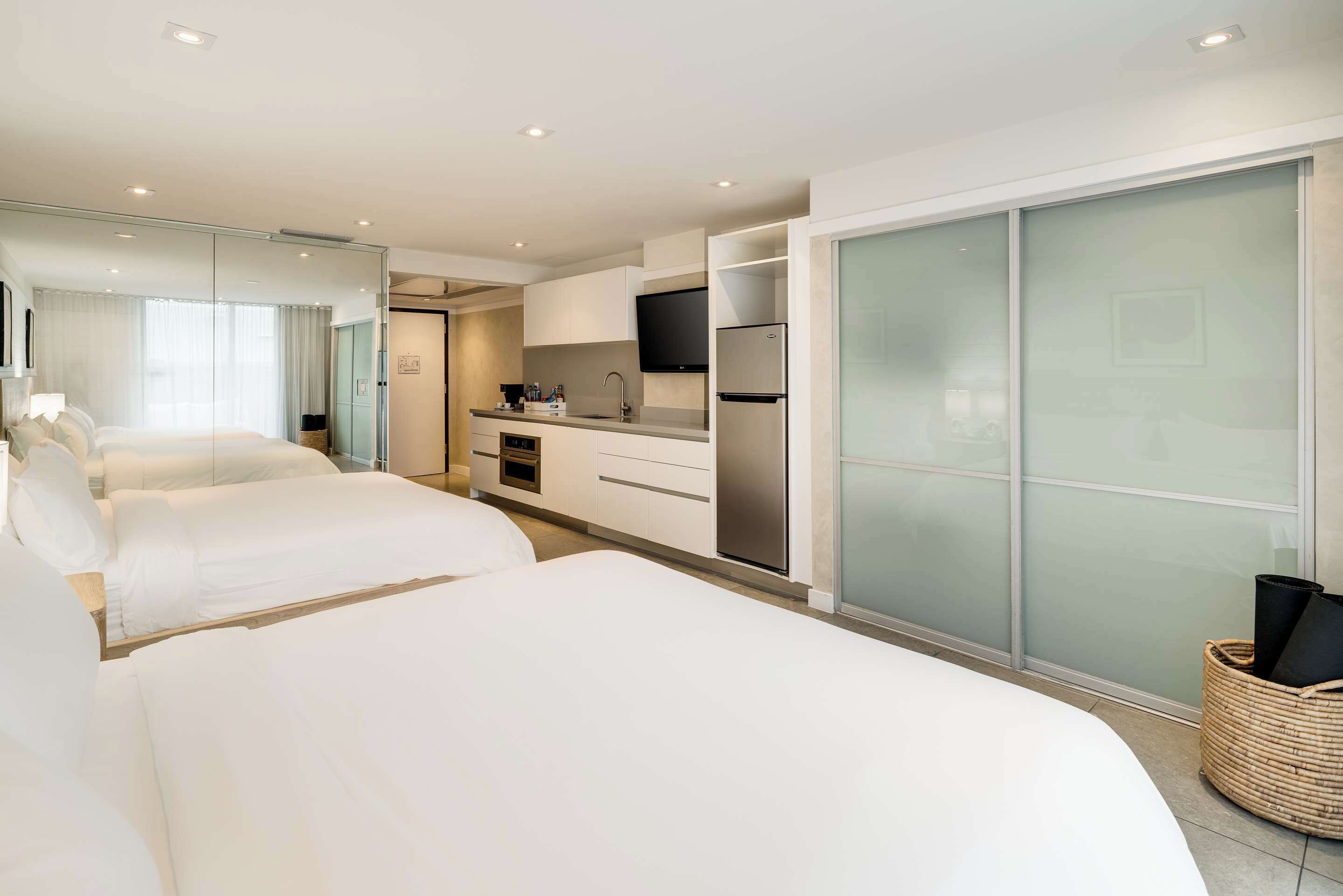 studio, 2 queen beds, terrace | 1 bedroom, egyptian cotton sheets, premium bedding, down duvets