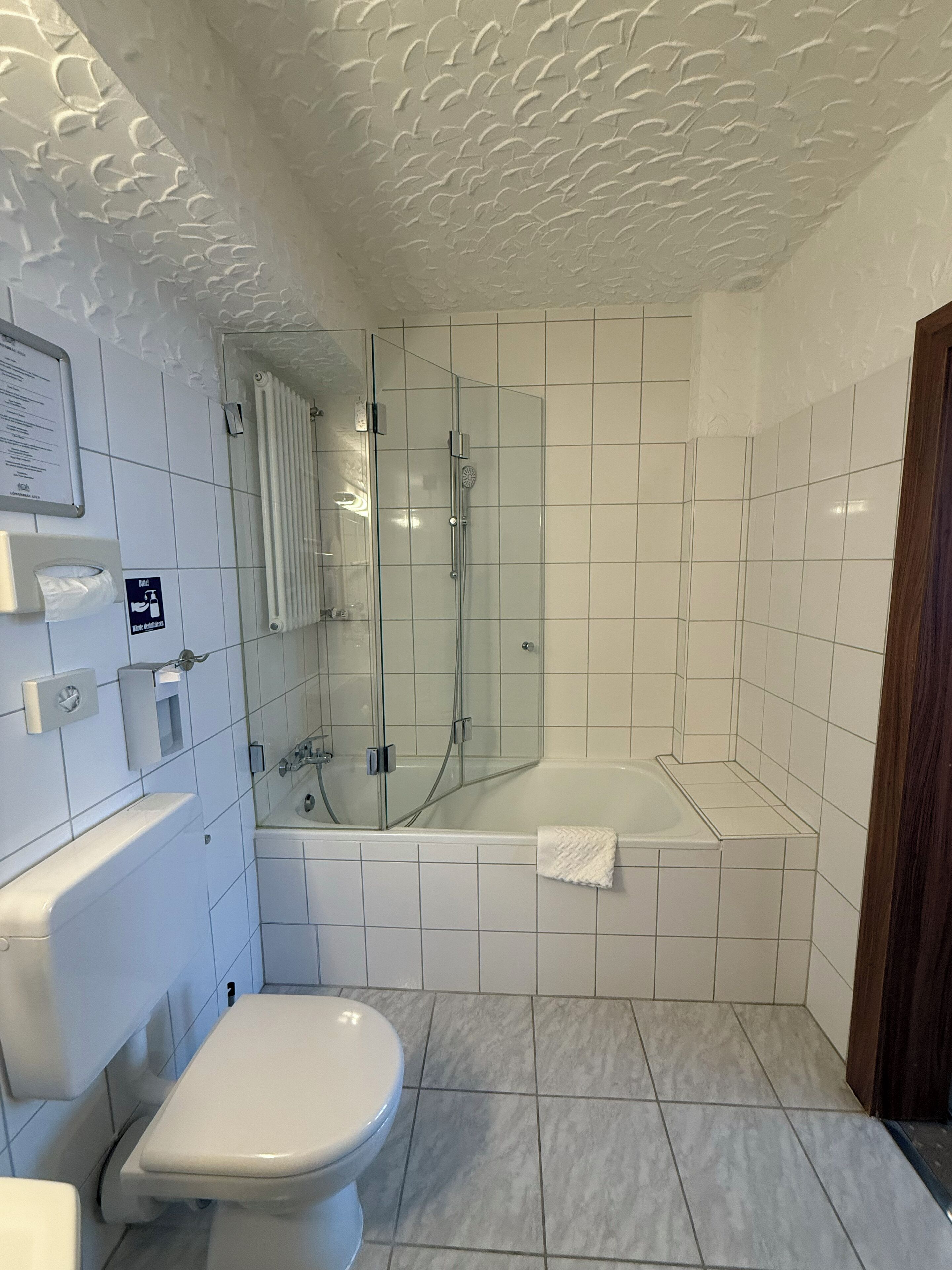 Foto - Hotel und Restaurant Löwenbräu Köln