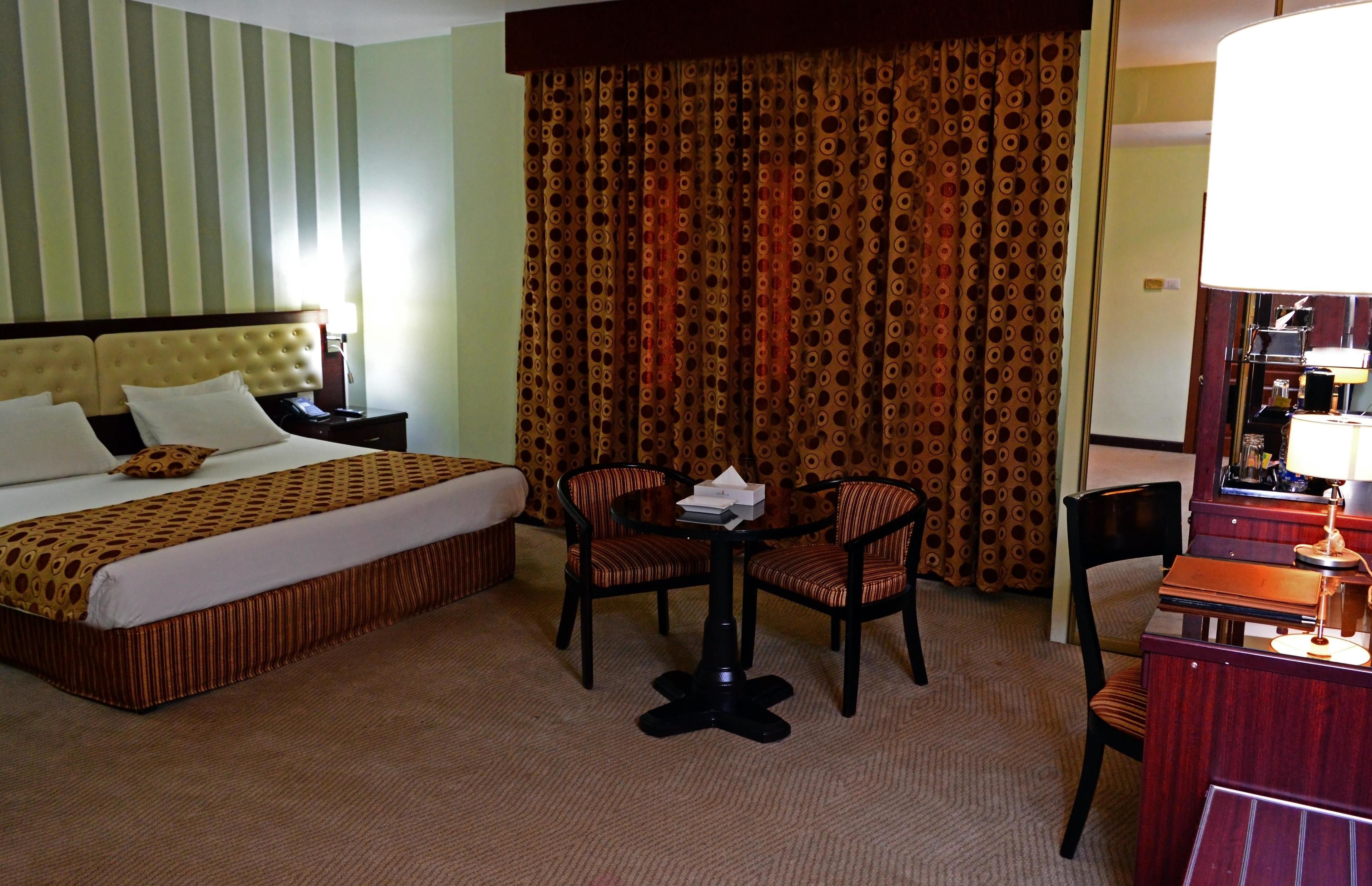 pillow-top beds, minibar, in-room safe, desk