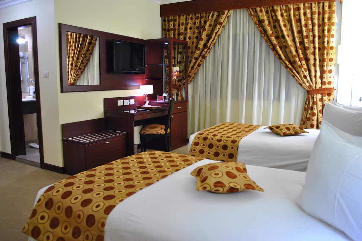 1 bedroom, pillowtop beds, minibar, in-room safe