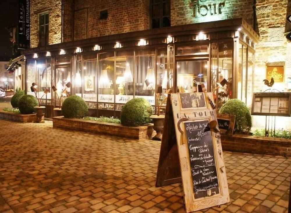 Hôtel de la Tour by null