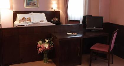 Hotel City