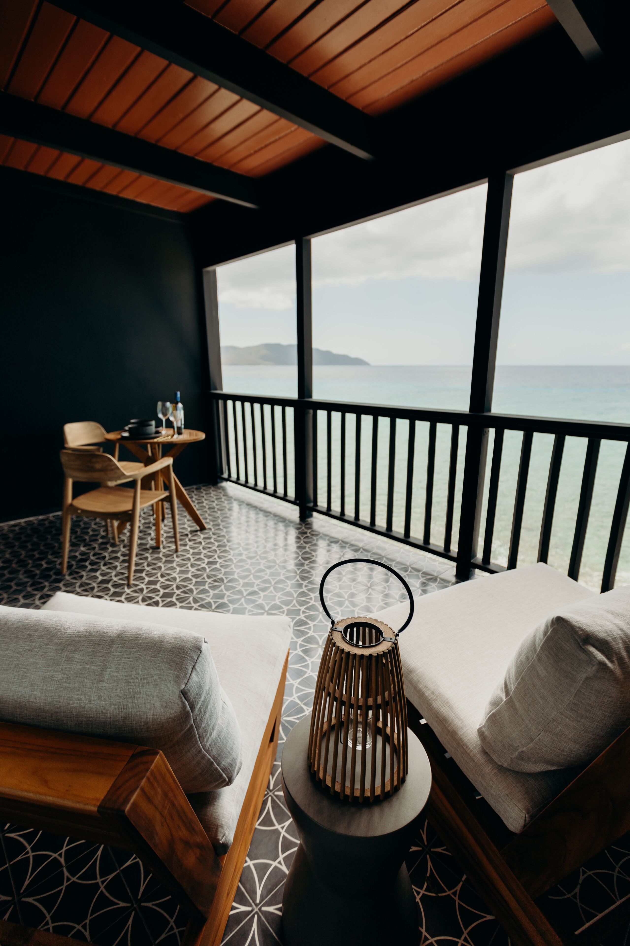 deluxe room, 1 king bed, balcony, ocean view | 1 bedroom, premium bedding, individually decorated