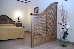 Minibar, coffres-forts dans les chambres, chambres insonorisées