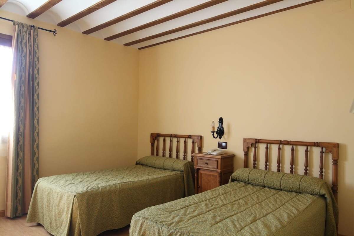 Minibar, in-room safe, soundproofing, free cribs/infant beds