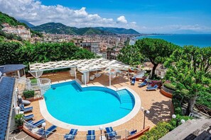 Seasonal outdoor pool - Villa Poseidon Boutique Hotel & Events (Salerno)