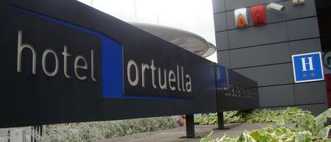 Entrada al alojamiento