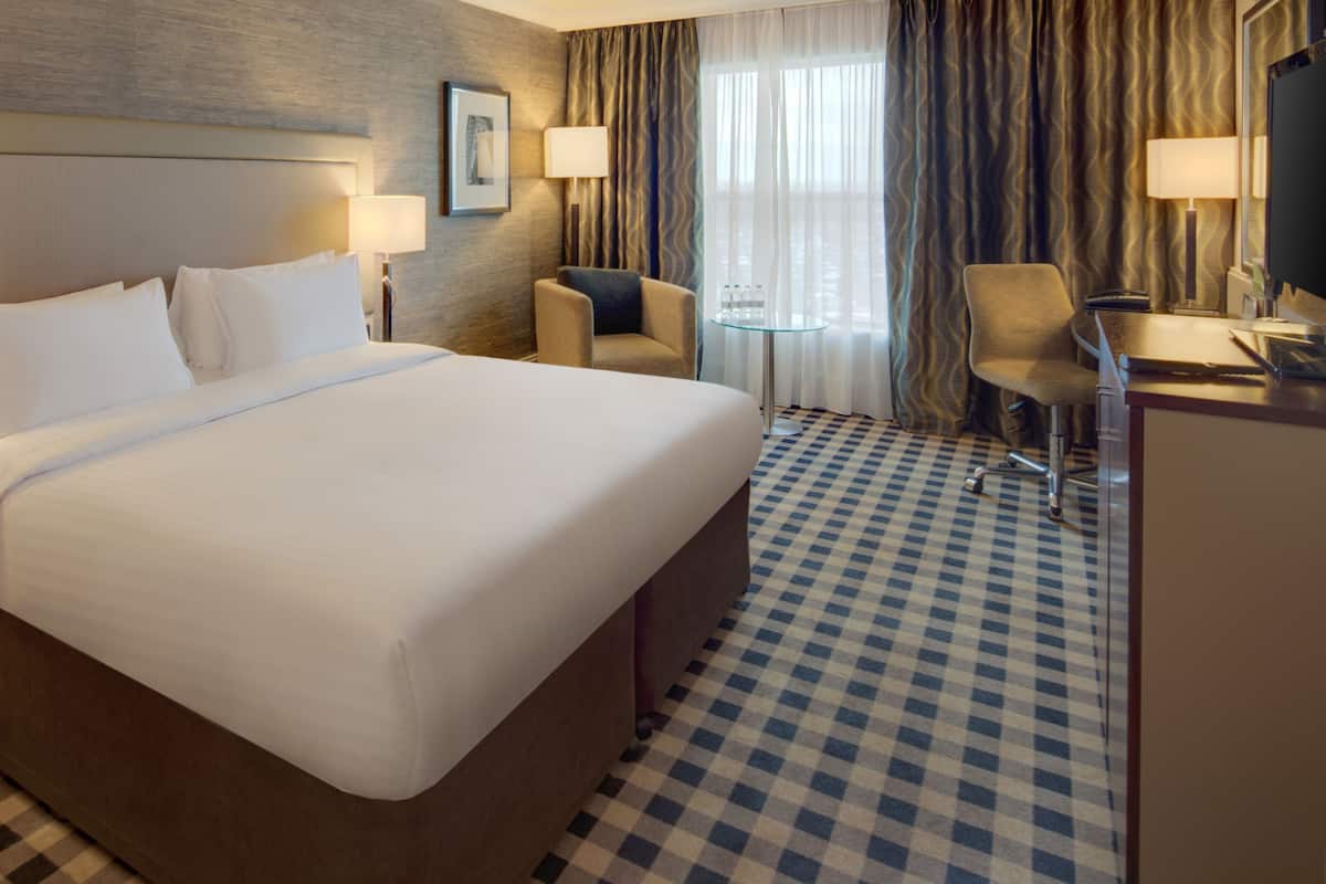 Minibar, in-room safe, laptop workspace, soundproofing