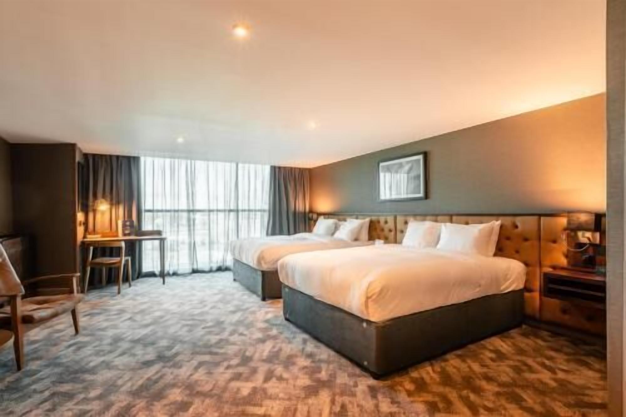 Minibar, in-room safe, laptop workspace, soundproofing