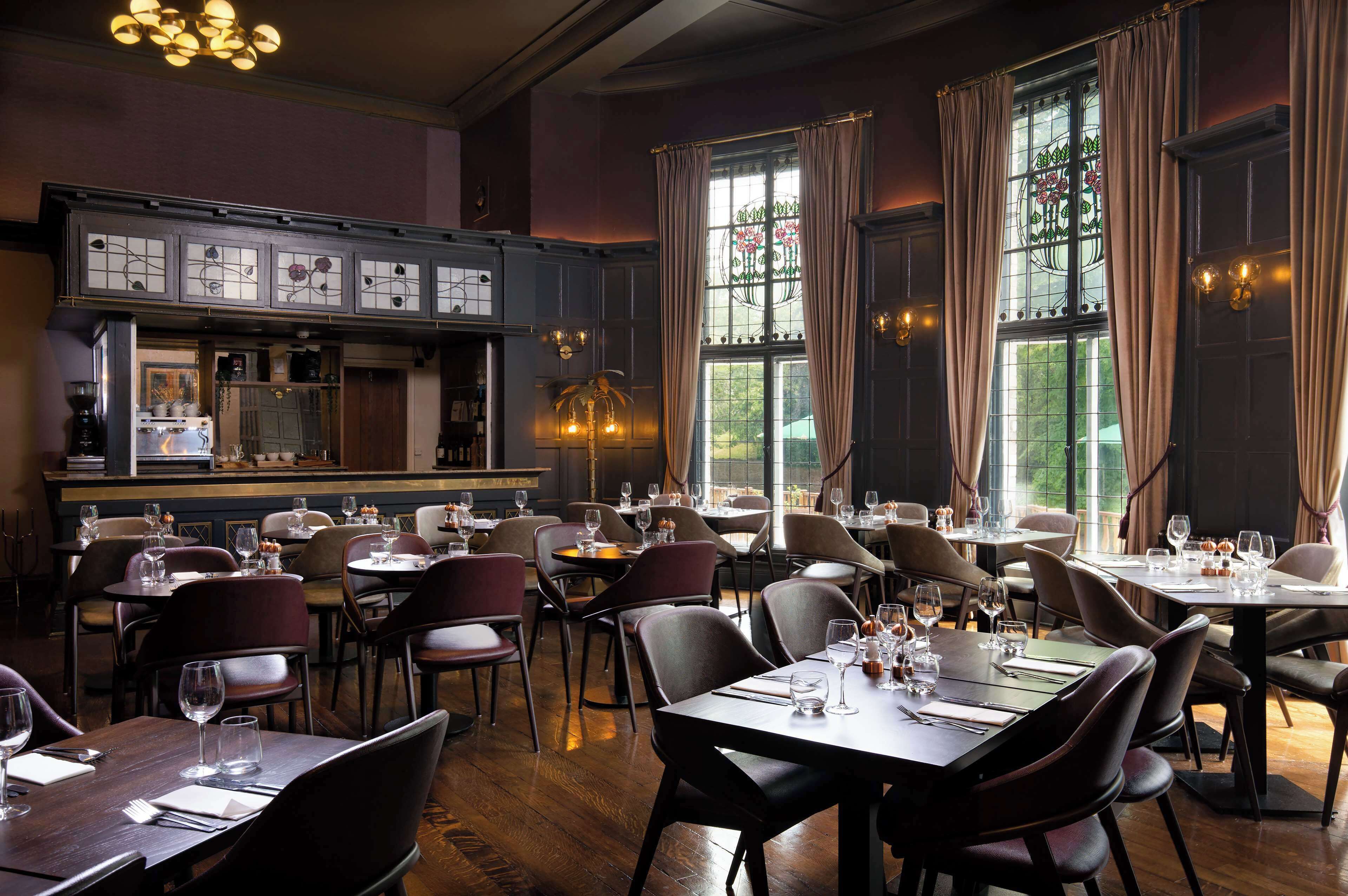 breakfast, lunch, dinner served; italian cuisine