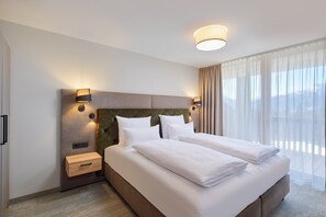 Comfort Suite | In-room safe, rollaway beds, free WiFi, bed sheets - Zugspitz Resort (Ehrwald)