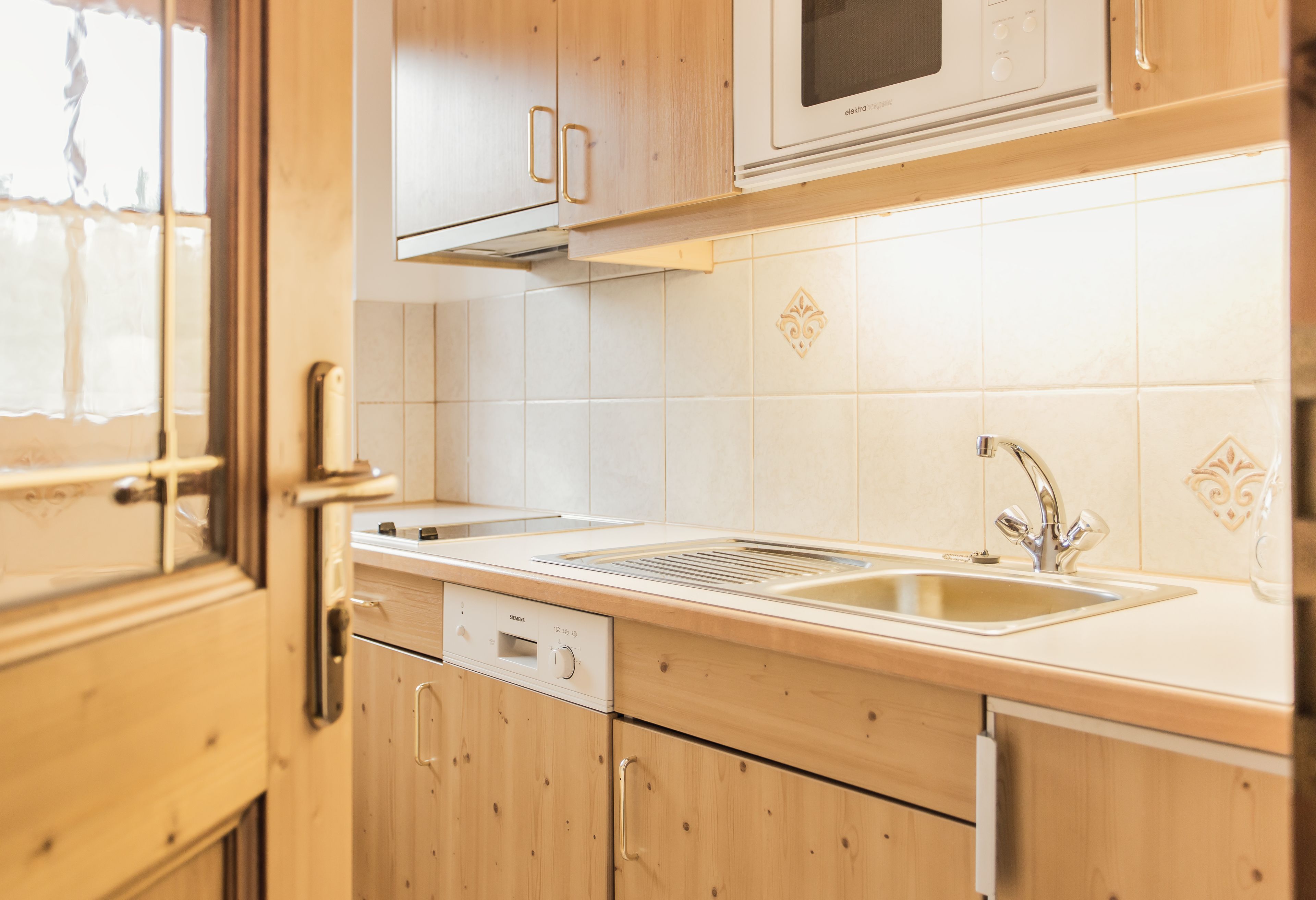 traditional apartment, kitchen, mountain view (alpenrose deluxe) | private kitchen | coffee/tea maker, electric kettle