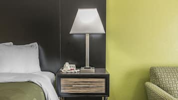 Ropa de cama de alta calidad y escritorio