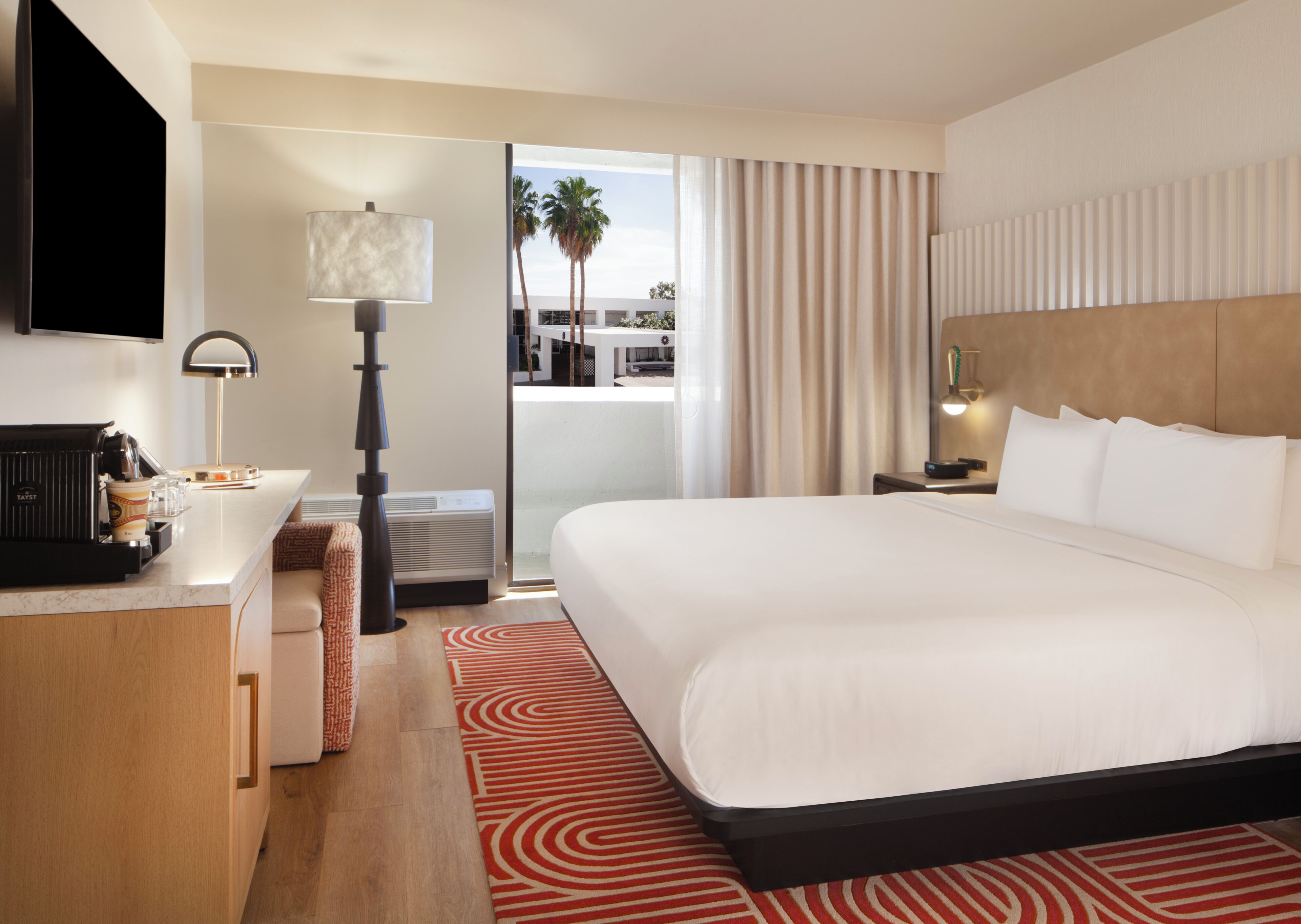 Quarto, 1 cama King | Roupas de cama antialérgicas, individualmente mobiliados