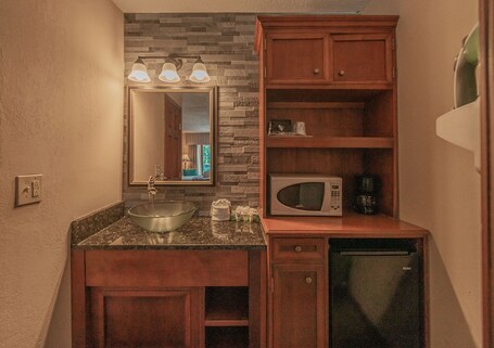 Arbors at Island Landing Hotel Suites - Image 23