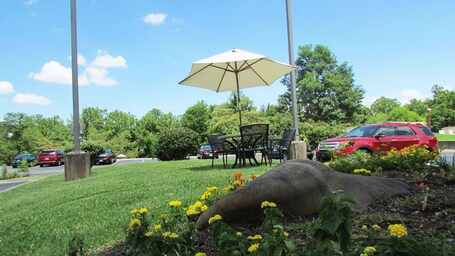 Arbors at Island Landing Hotel Suites - Image 61