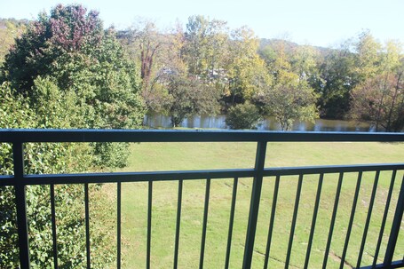 Arbors at Island Landing Hotel Suites - Image 62