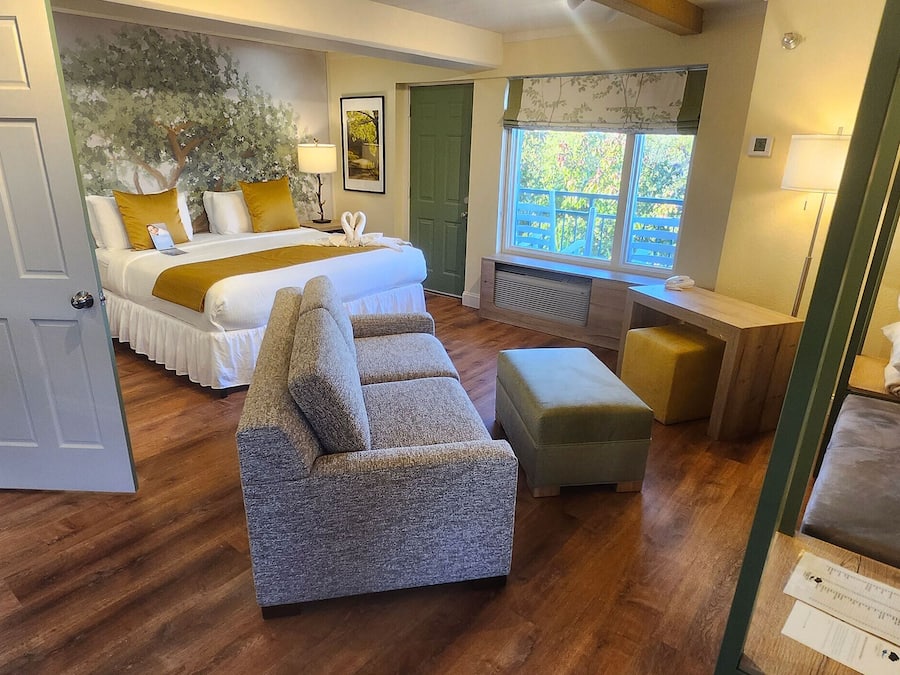 Balcony River View Superior King (No Pets) | Premium bedding, down comforters, pillowtop beds, individually decorated