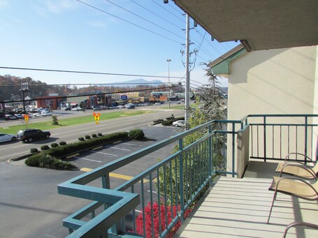 Arbors at Island Landing Hotel Suites - Image 64