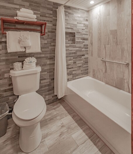 Arbors at Island Landing Hotel Suites - Image 43