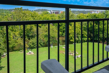 Arbors at Island Landing Hotel Suites - Image 58