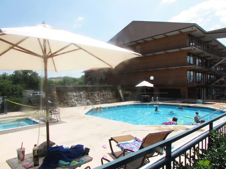 Arbors at Island Landing Hotel Suites - Image 29