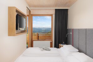 Minibar, caja fuerte, cortinas opacas y wifi gratis