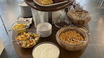 Gratis morgenmadsbuffet hver dag