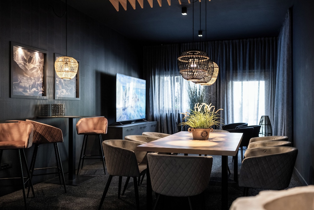 Alpstay - Smart Hotel Saslong - Dolomites by null