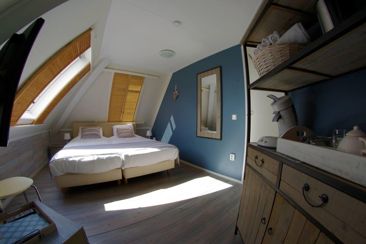 Family Room, Private Bathroom | Premium bedding, in-room safe, individually decorated
