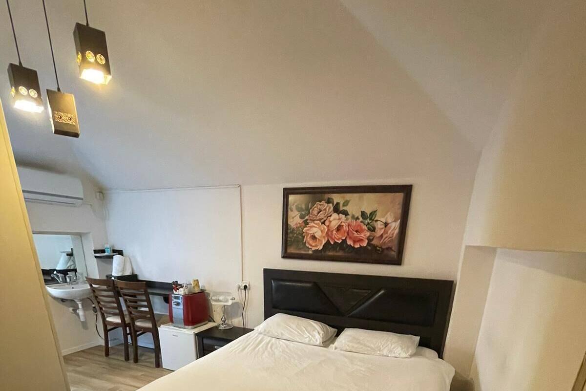 Standard Double Room | Premium bedding, down comforters, in-room safe, desk