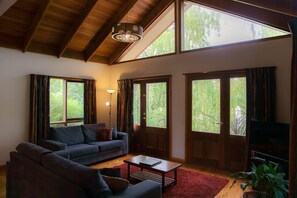 2 Bedroom Lakeside Spa Villa | Bathroom | Shower, hair dryer, towels