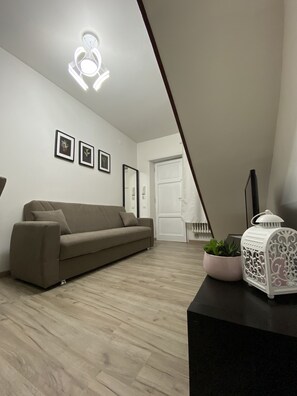 Apartment, 1 Double Bed with Sofa bed, Garden Area | Living room - The Place in Rome (Rome)