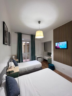 Deluxe Triple Room - The Place in Rome (Rome)