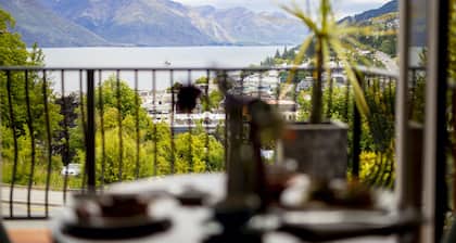 Queenstown House
