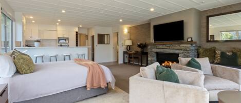 Luxury Studio, Lake View