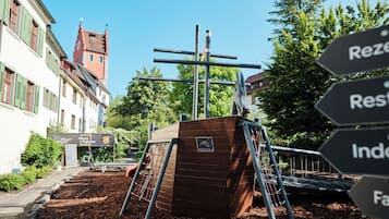 Área de juegos infantiles al aire libre